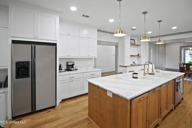 $640,000 | 7243 Highway 433, Benton, MS 39039