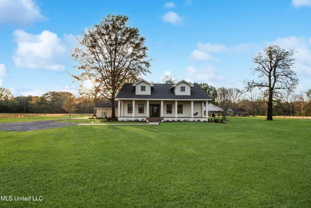 $640,000 | 7243 Highway 433, Benton, MS 39039