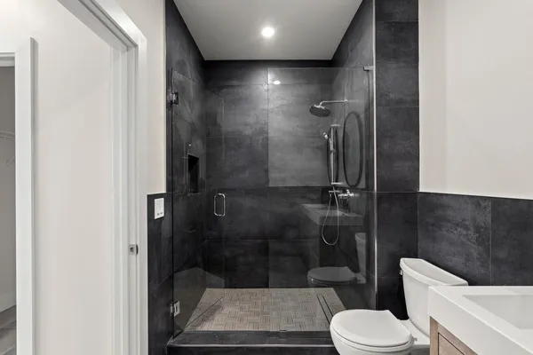 $7,500 | 672 Fern Street, West Palm Beach, FL 33401