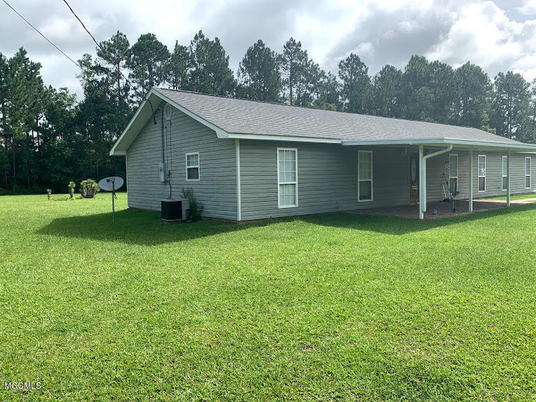 6501 Big Point Road Moss Point, MS 39562 - Photo 4 of 25 03