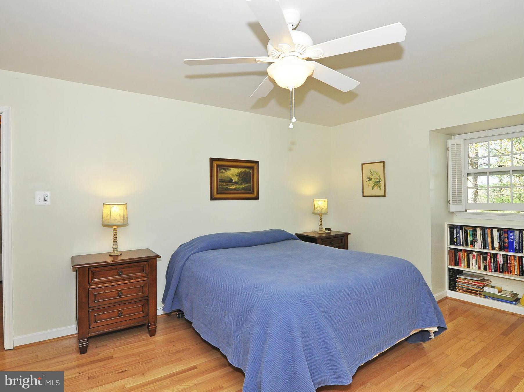 43271 Spinks Ferry Road Leesburg, VA 20176 - Photo 11 of 30 Spacious Master w/hardwoods