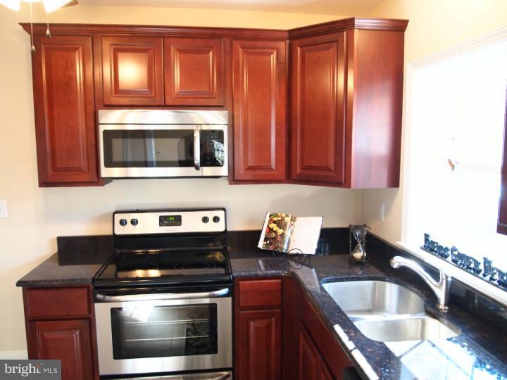 15 Rothwell Drive Wilmington, DE 19804 - Photo 9 of 25 Gallery Image 9