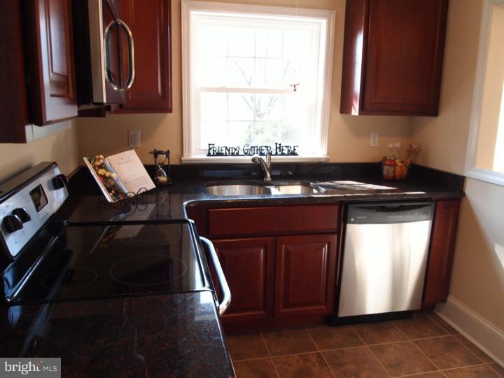 15 Rothwell Drive Wilmington, DE 19804 - Photo 10 of 25 Gallery Image 10