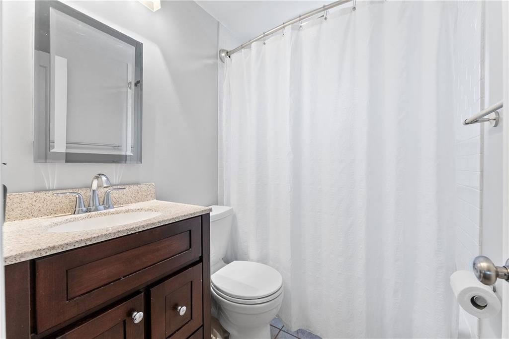 242 Castle Road Pittsburgh, PA 15234 - Photo 17 of 39 Gallery Image 17