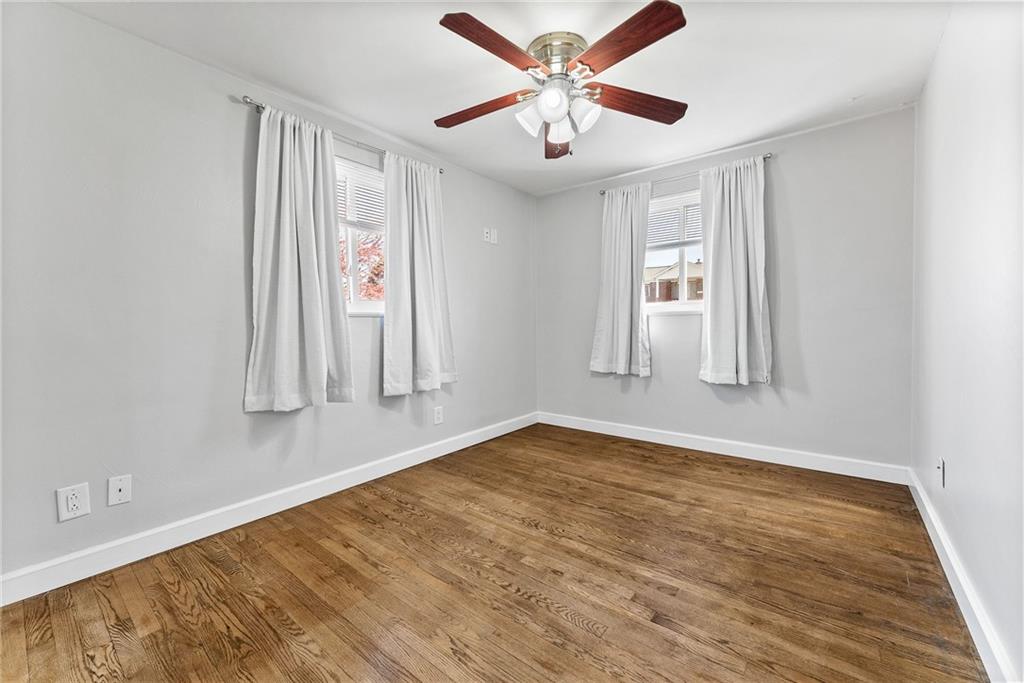 242 Castle Road Pittsburgh, PA 15234 - Photo 18 of 39 Gallery Image 18