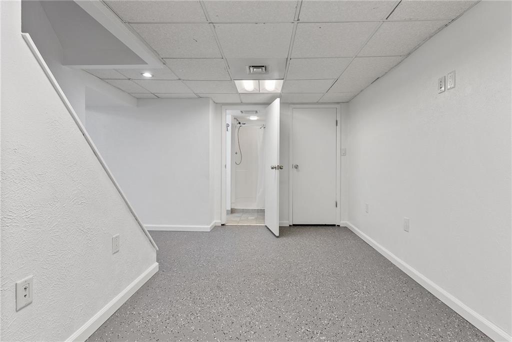 242 Castle Road Pittsburgh, PA 15234 - Photo 23 of 39 Gallery Image 23