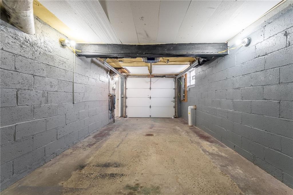 242 Castle Road Pittsburgh, PA 15234 - Photo 28 of 39 Gallery Image 28