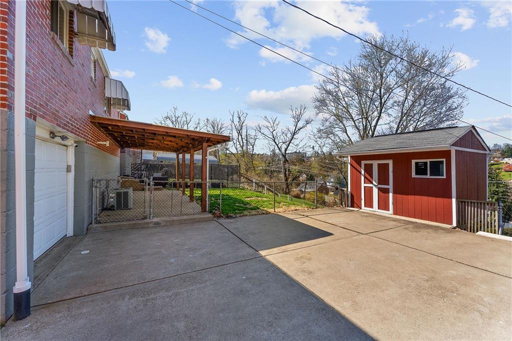 242 Castle Road Pittsburgh, PA 15234 - Photo 31 of 39 Gallery Image 31