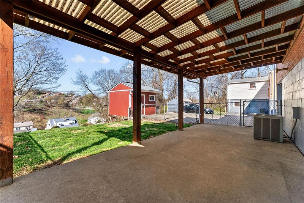 242 Castle Road Pittsburgh, PA 15234 - Photo 33 of 39 Gallery Image 33