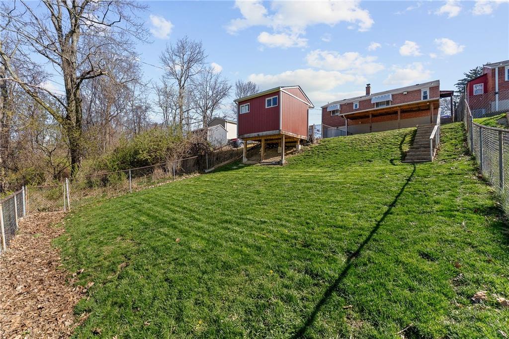 242 Castle Road Pittsburgh, PA 15234 - Photo 34 of 39 Gallery Image 34