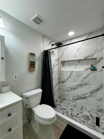 $1,950 | 3031 Quail Hollow Street, Unit 16, Sarasota, FL 34235