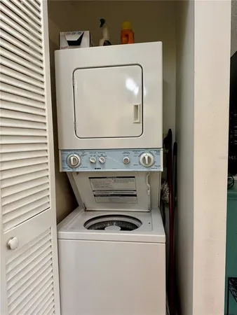 $1,950 | 3031 Quail Hollow Street, Unit 16, Sarasota, FL 34235