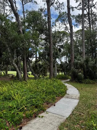 $1,950 | 3031 Quail Hollow Street, Unit 16, Sarasota, FL 34235