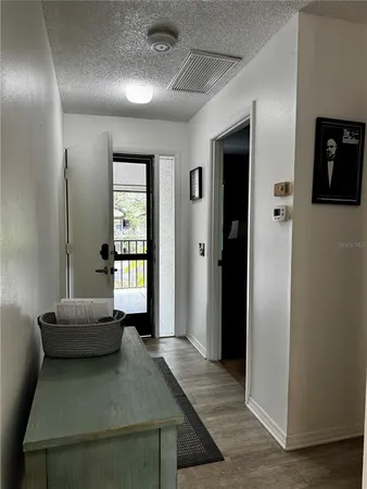 $1,950 | 3031 Quail Hollow Street, Unit 16, Sarasota, FL 34235