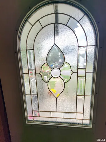 $90,000 | 345 Flora Avenue, Flora, IL 62839