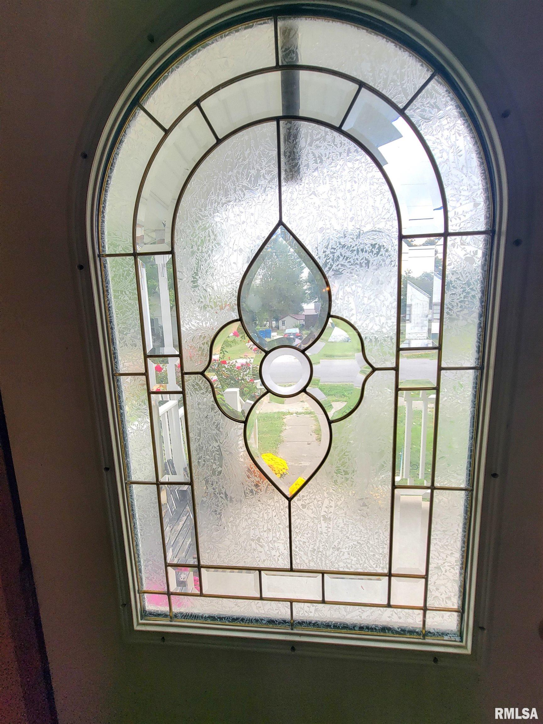 345 Flora Avenue Flora, IL 62839 - Photo 12 of 59