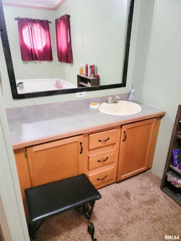 $90,000 | 345 Flora Avenue, Flora, IL 62839