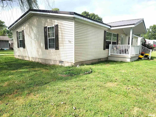 $90,000 | 345 Flora Avenue, Flora, IL 62839