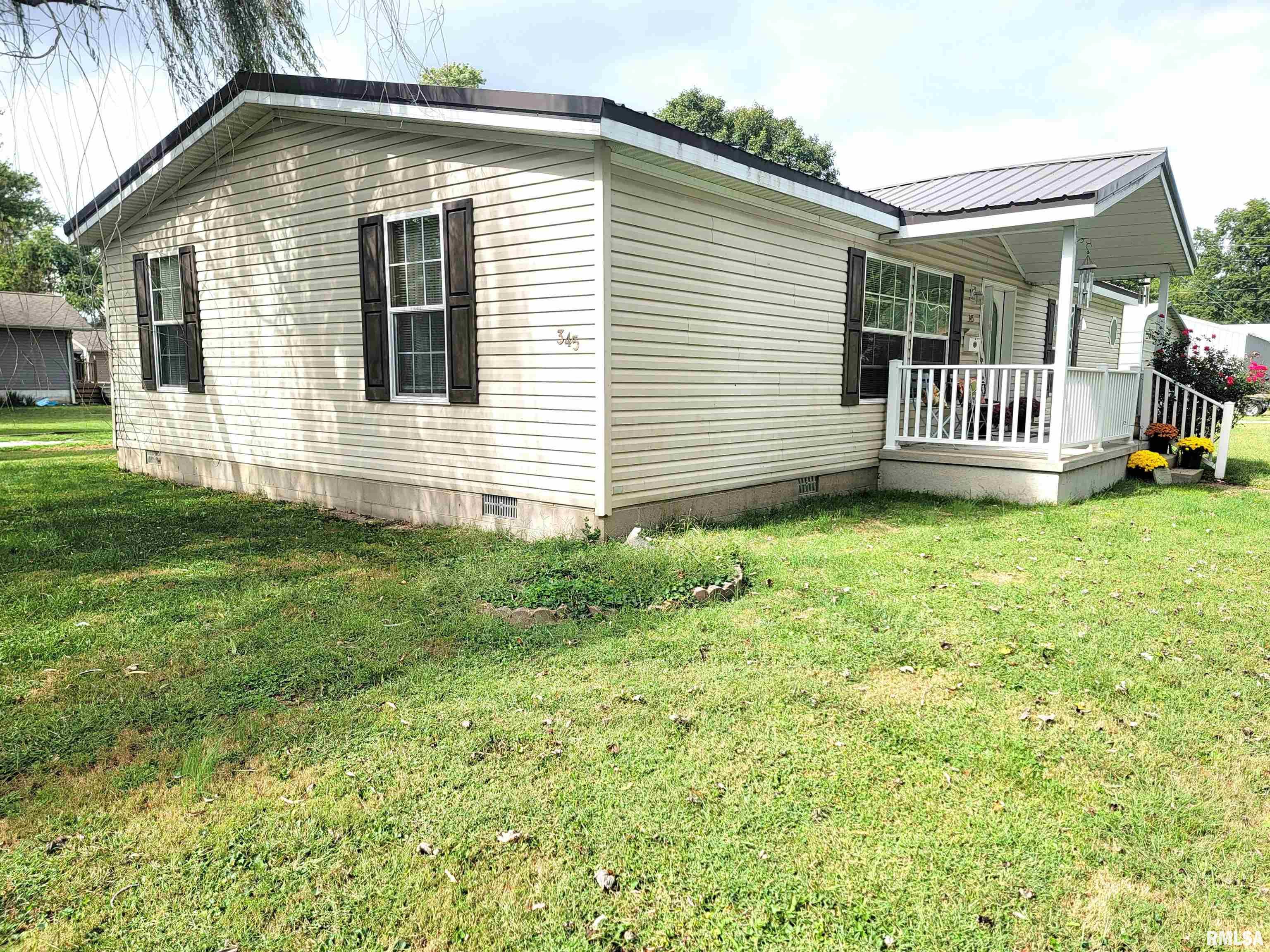 345 Flora Avenue Flora, IL 62839 - Photo 6 of 59