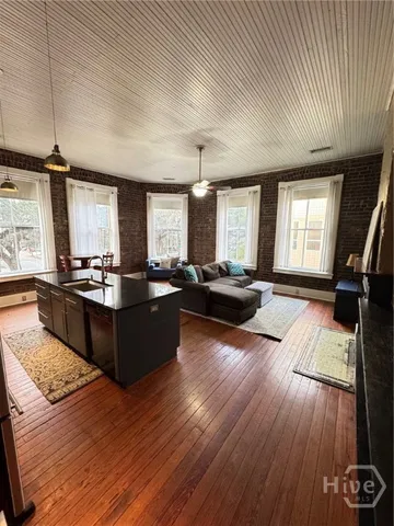 $2,500 | 20 West Oglethorpe Avenue, Unit D, Savannah, GA 31401