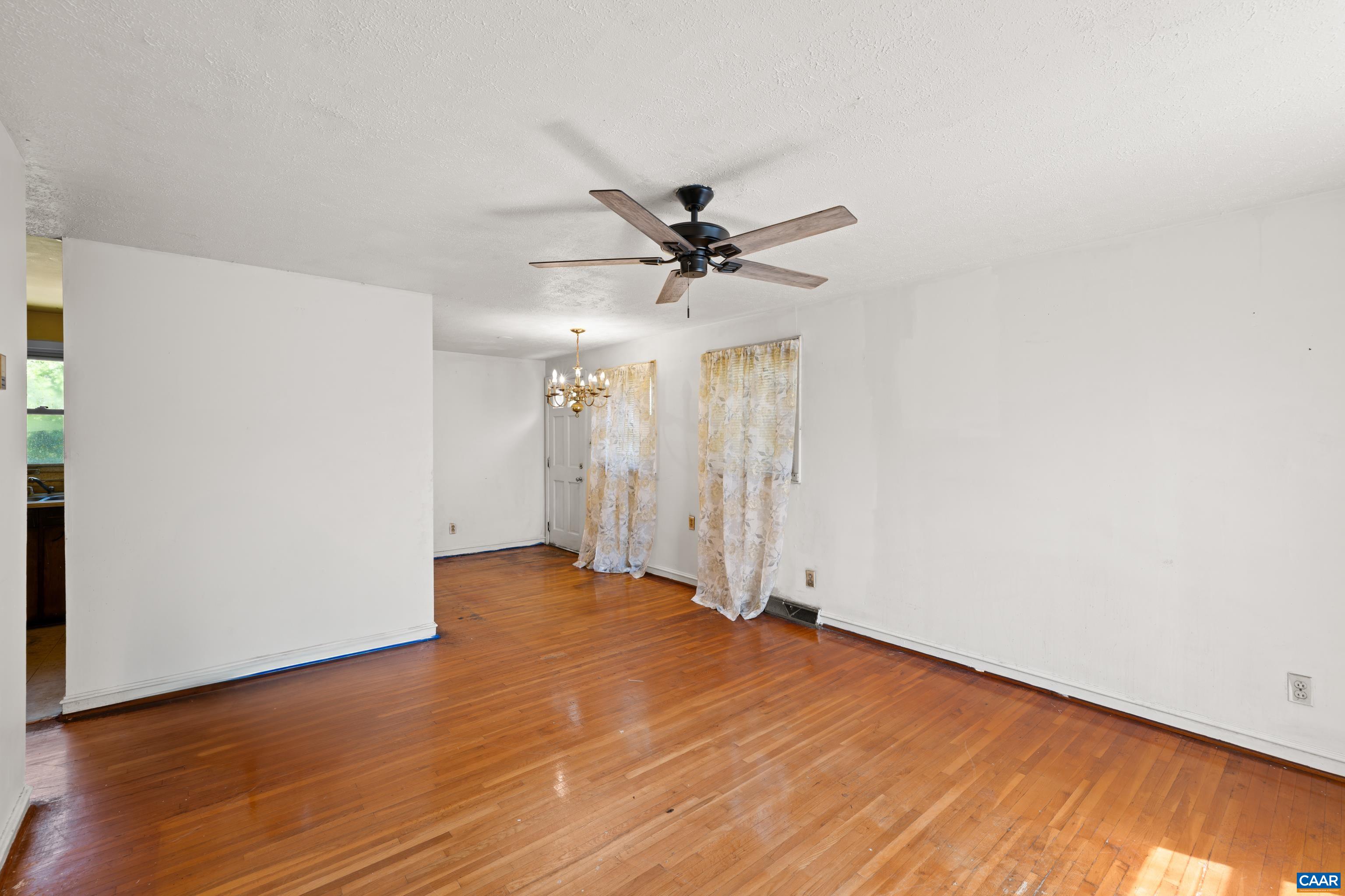 837 Ridge Street Charlottesville, VA 22902 - Photo 12 of 55