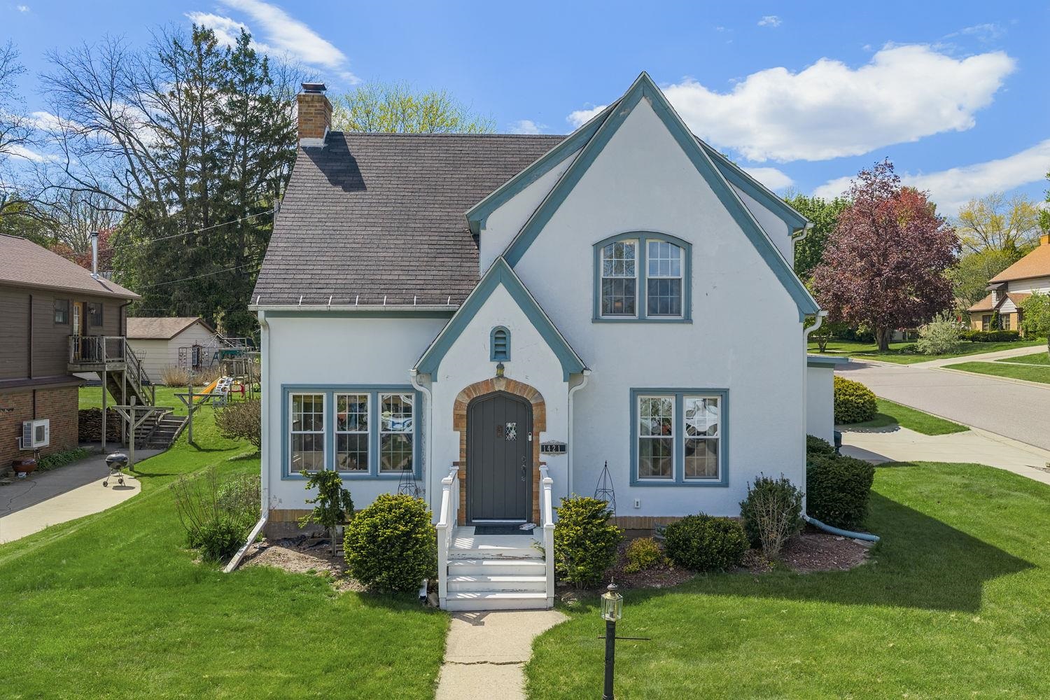 1421 Ash Street Baraboo, WI 53913 - Photo 2 of 41
