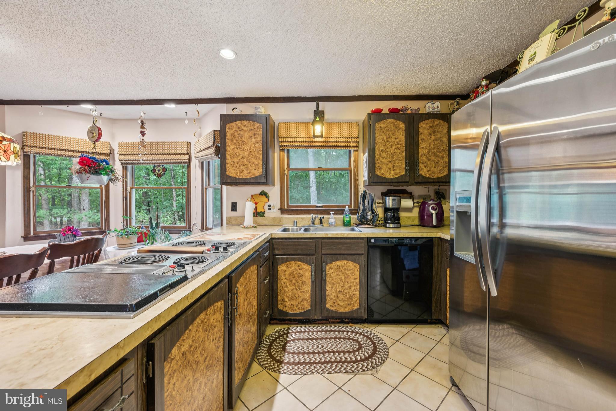 1 Dickson Drive Medford, NJ 08055 - Photo 11 of 38 Kitchen
