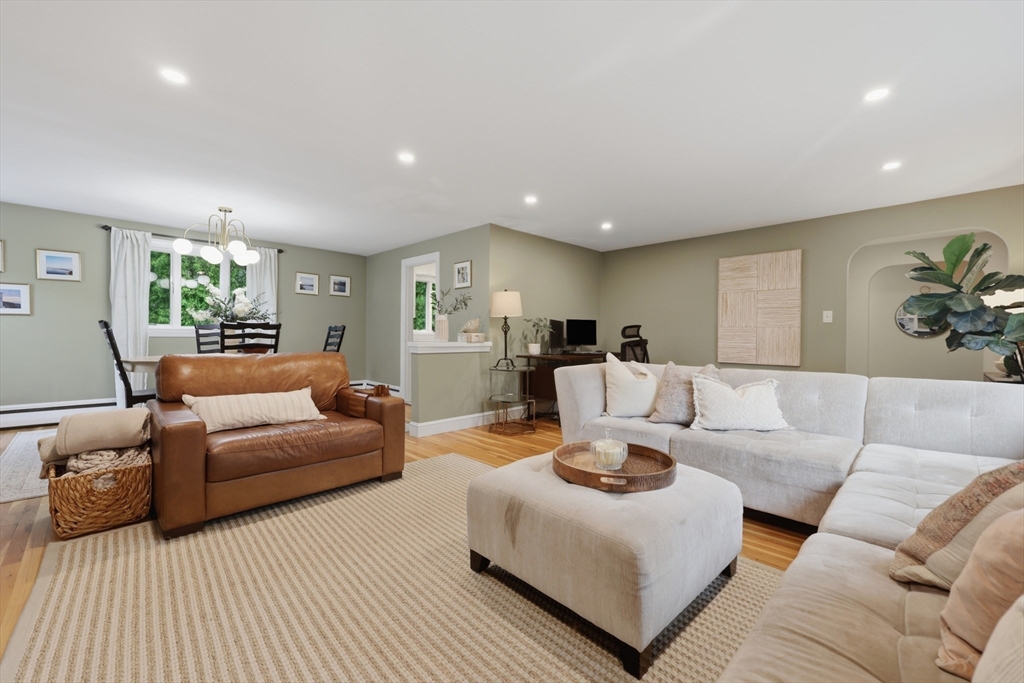 5 Fairview Road Salem, MA 01970 - Photo 8 of 34