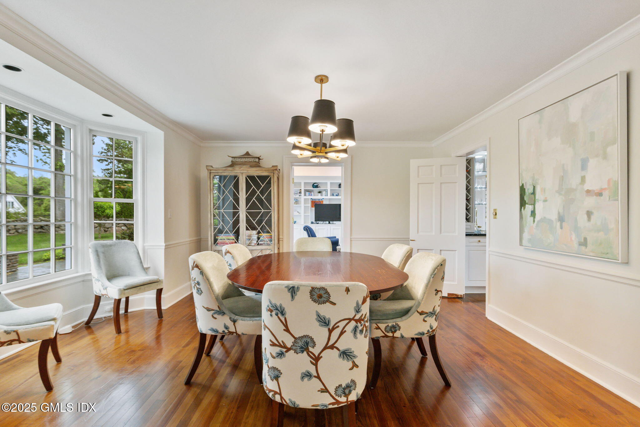 160 Stanwich Road Greenwich, CT 06830 - Photo 14 of 27 13-web-or-mls-160-stanwich-rd