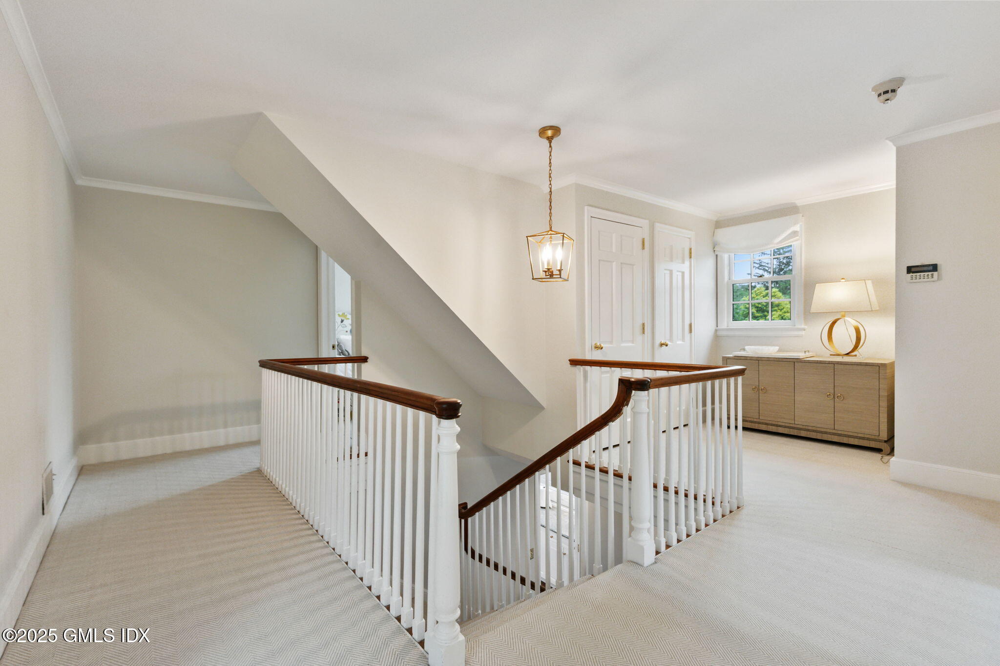 160 Stanwich Road Greenwich, CT 06830 - Photo 18 of 27 37-web-or-mls-160-stanwich-rd