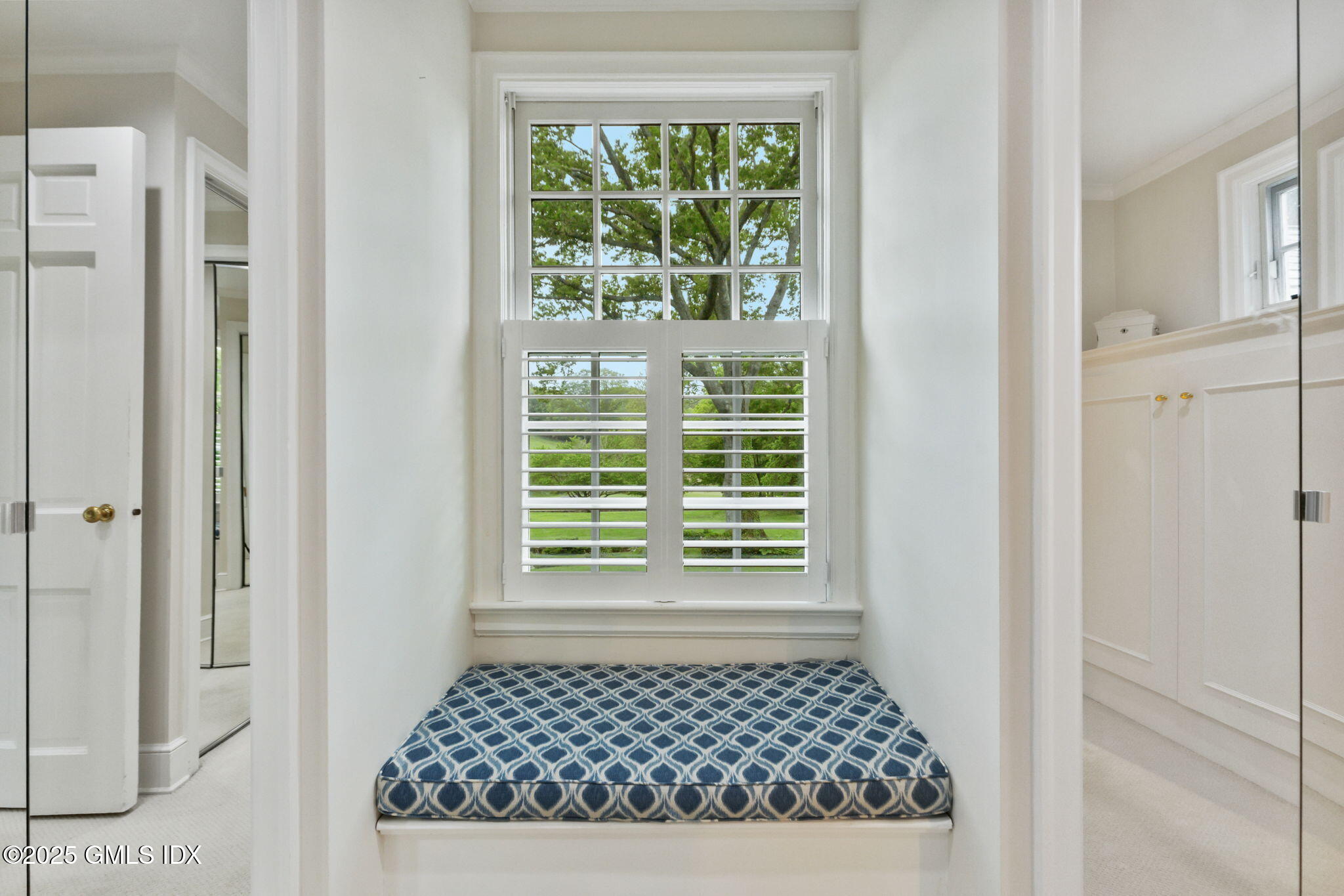 160 Stanwich Road Greenwich, CT 06830 - Photo 22 of 27 41-web-or-mls-160-stanwich-rd