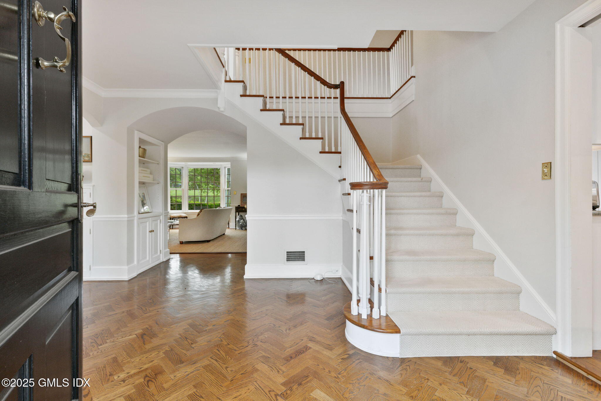 160 Stanwich Road Greenwich, CT 06830 - Photo 6 of 27 11-web-or-mls-160-stanwich-rd