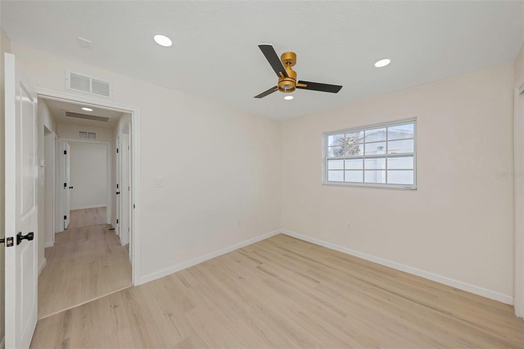 11419 47th Avenue North St. Petersburg, FL 33708 - Photo 33 of 94