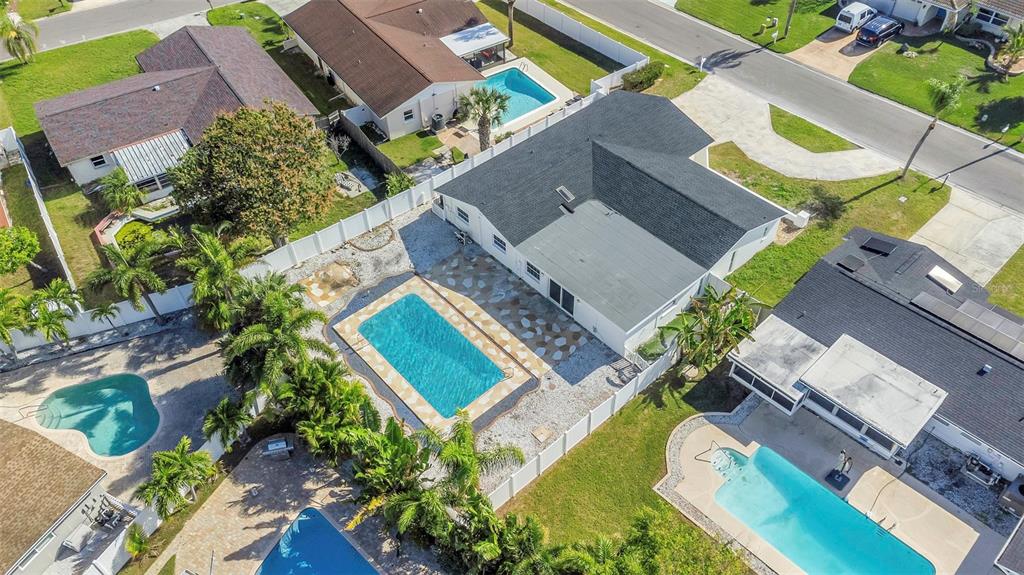 11419 47th Avenue North St. Petersburg, FL 33708 - Photo 78 of 94 an aerial view of a house