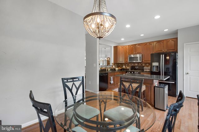 $825,000 | 152 Martin Lane, Alexandria, VA 22304