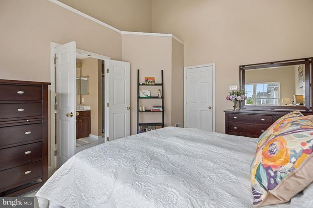 $825,000 | 152 Martin Lane, Alexandria, VA 22304