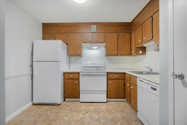 $374,900 | 14 Old Stone Way, Unit 11, Weymouth, MA 02189