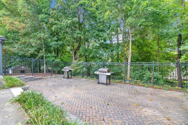 $374,900 | 14 Old Stone Way, Unit 11, Weymouth, MA 02189