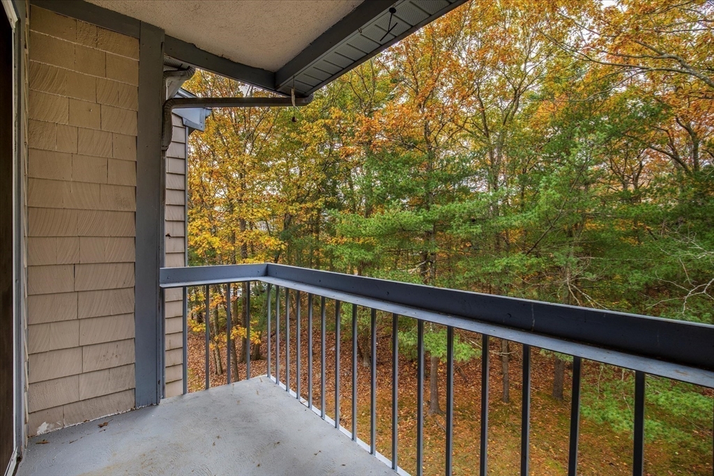 14 Old Stone Way, Unit 11 Weymouth, MA 02189 - Photo 9 of 37