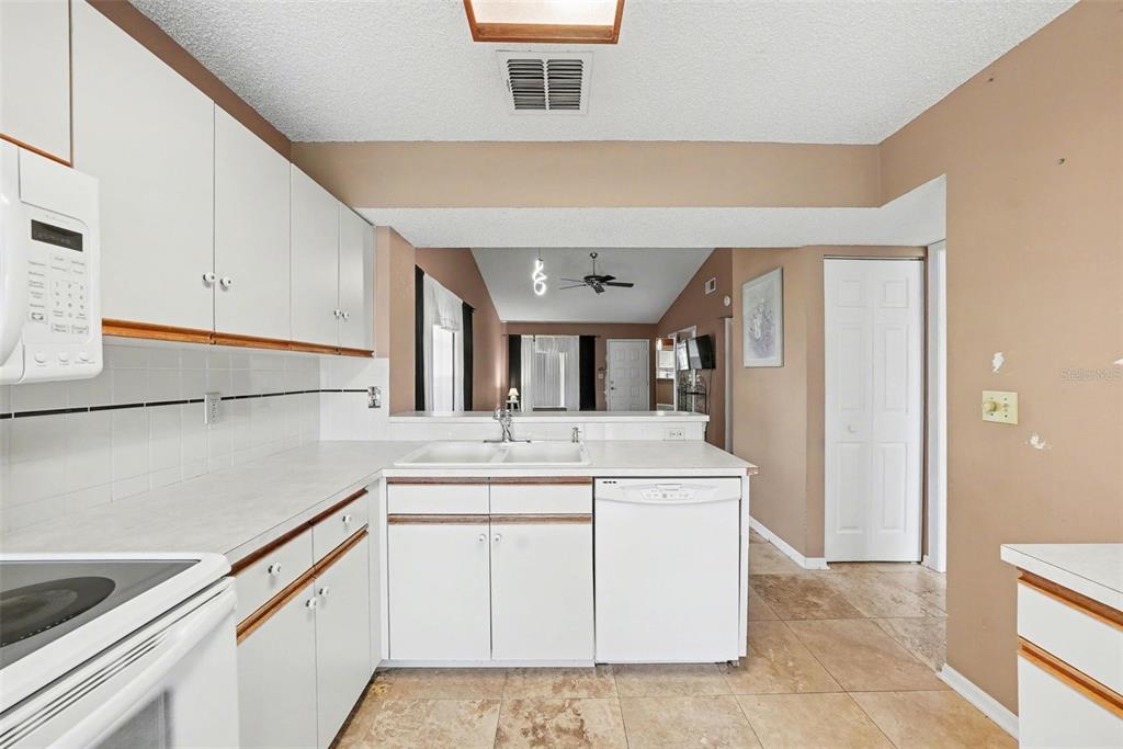 7816 Hardwick Drive, Unit 1011 New Port Richey, FL 34653 - Photo 13 of 26
