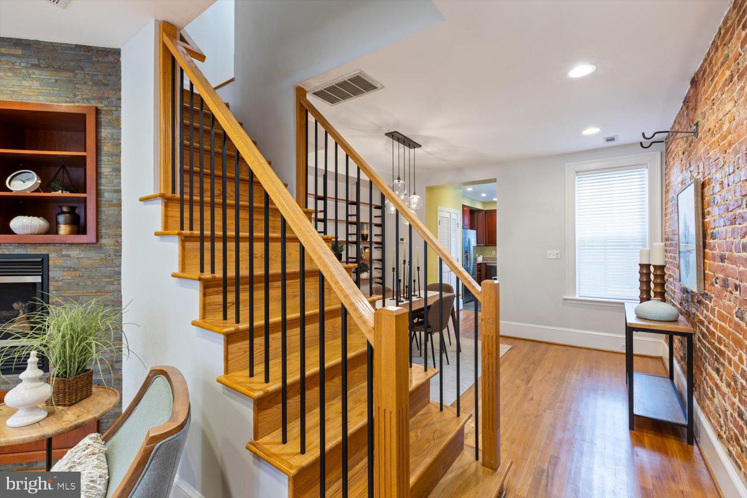 415 E Street Northeast Washington, DC 20002 - Photo 7 of 32 Gallery Image 7