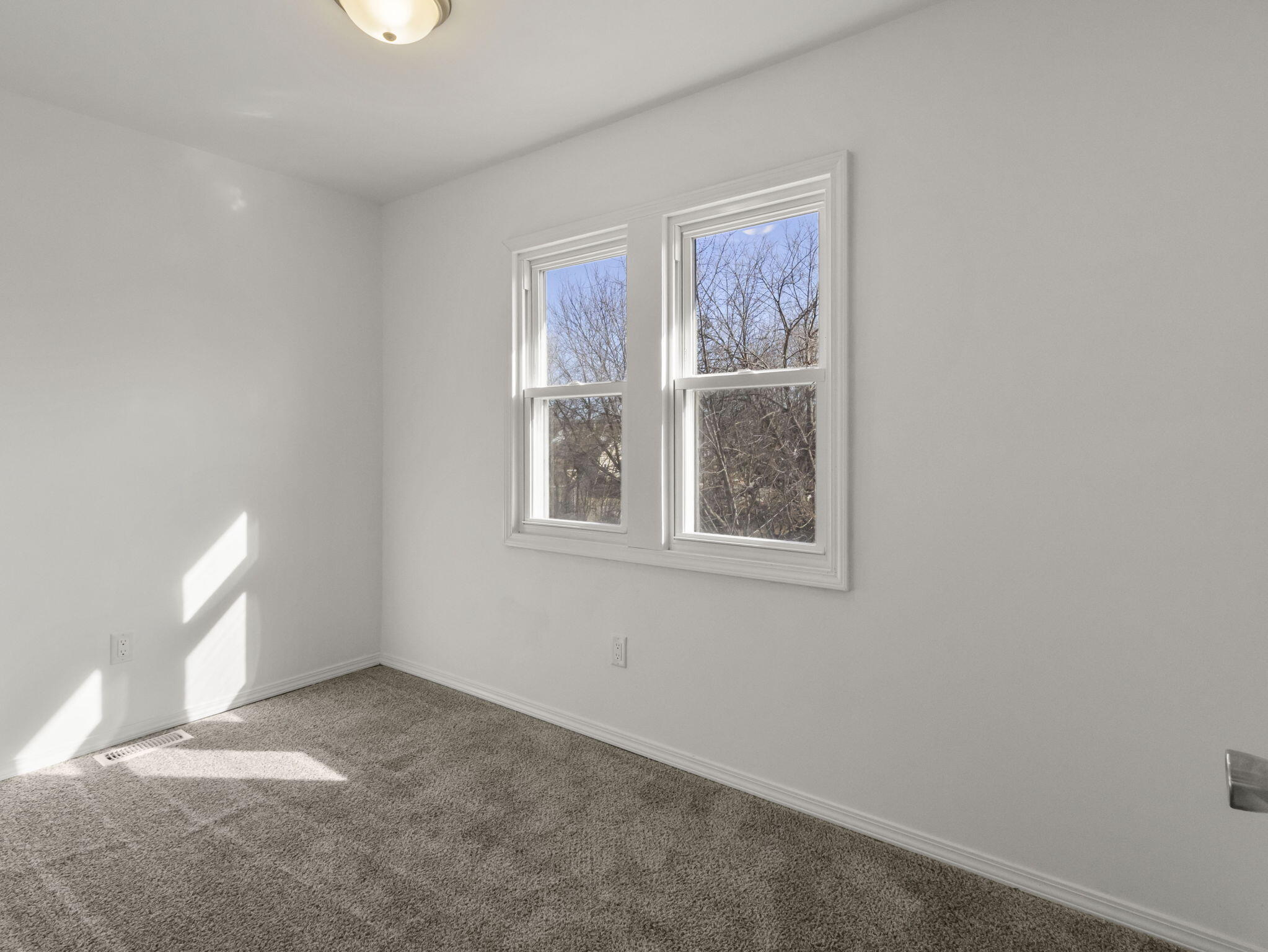 4860 North 20th Street Milwaukee, WI 53209 - Photo 21 of 35 20-web-or-mls-IMG_5074