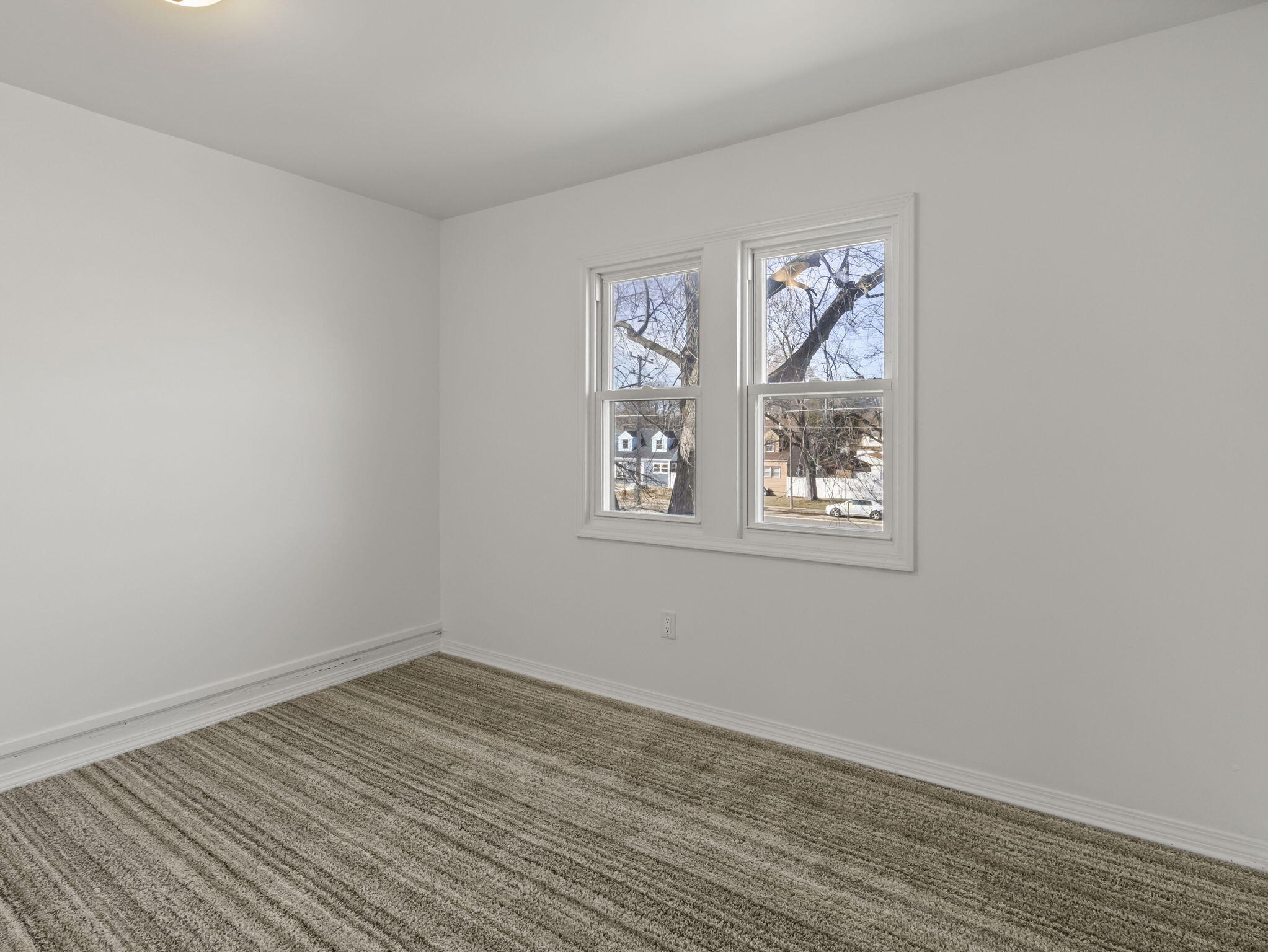 4860 North 20th Street Milwaukee, WI 53209 - Photo 24 of 35 23-web-or-mls-IMG_5083