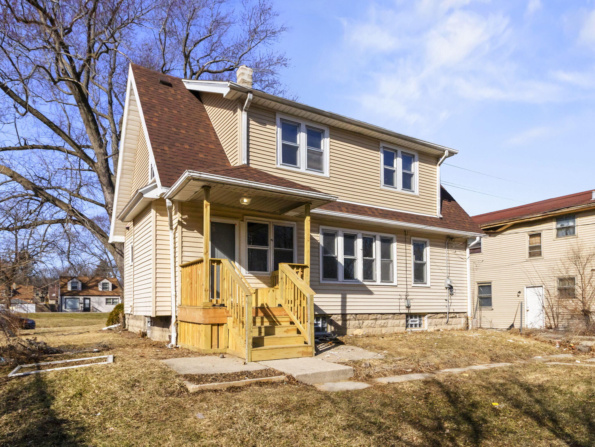 4860 North 20th Street Milwaukee, WI 53209 - Photo 4 of 35 6-web-or-mls-IMG_5031