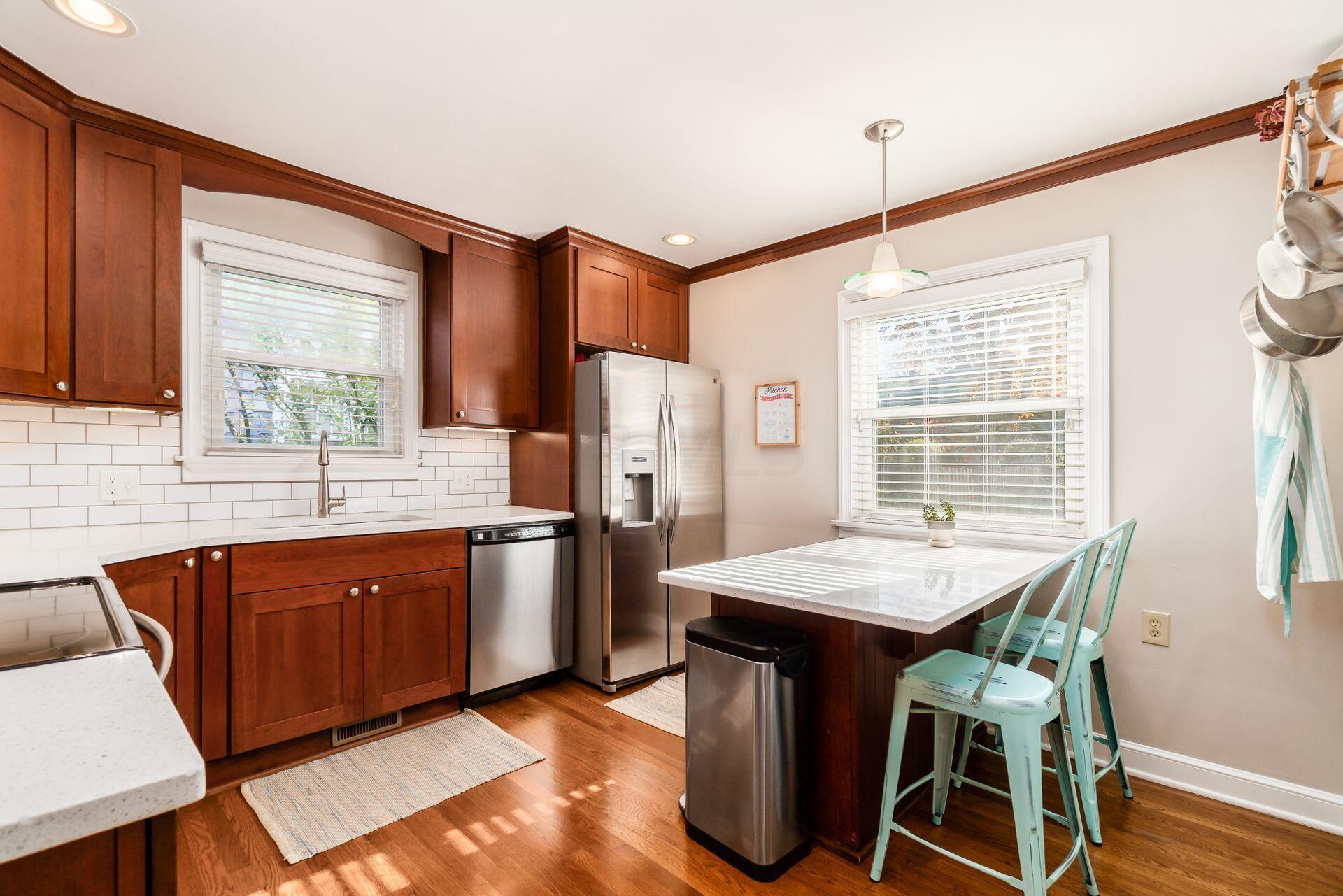 351 Fallis Road Columbus, OH 43214 - Photo 11 of 31 Kitchen