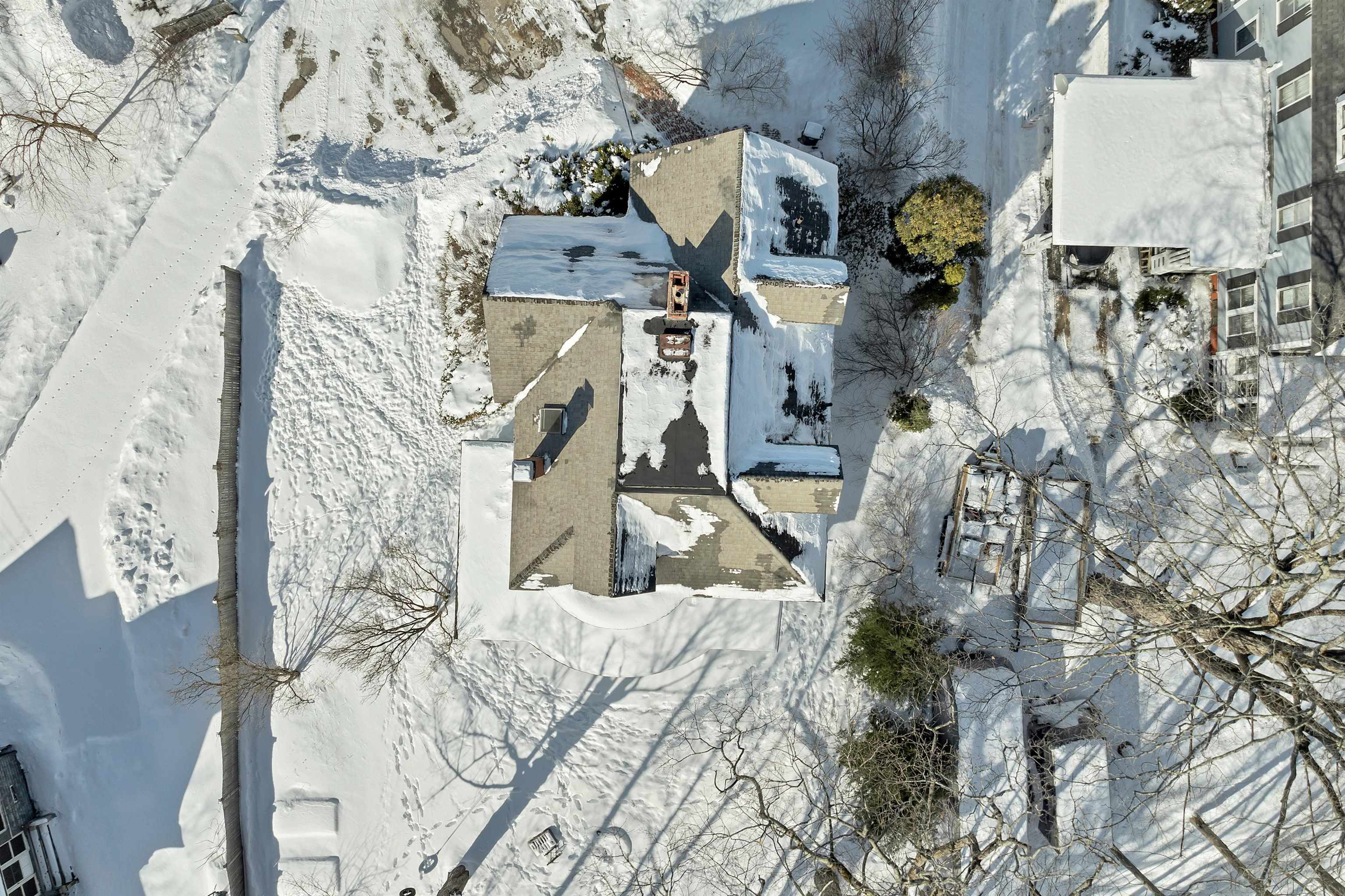 69 Cheney Street Franklin, NH 03235 - Photo 7 of 44