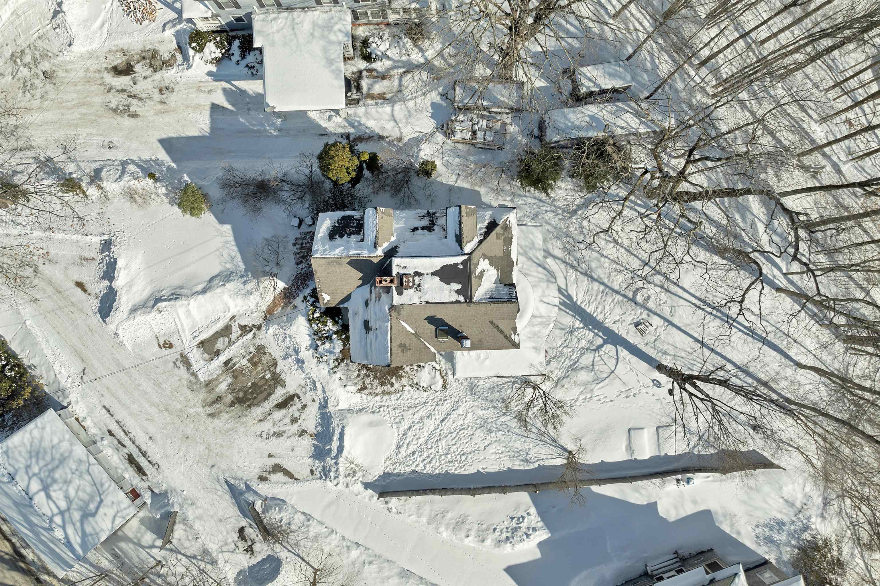 69 Cheney Street Franklin, NH 03235 - Photo 8 of 44