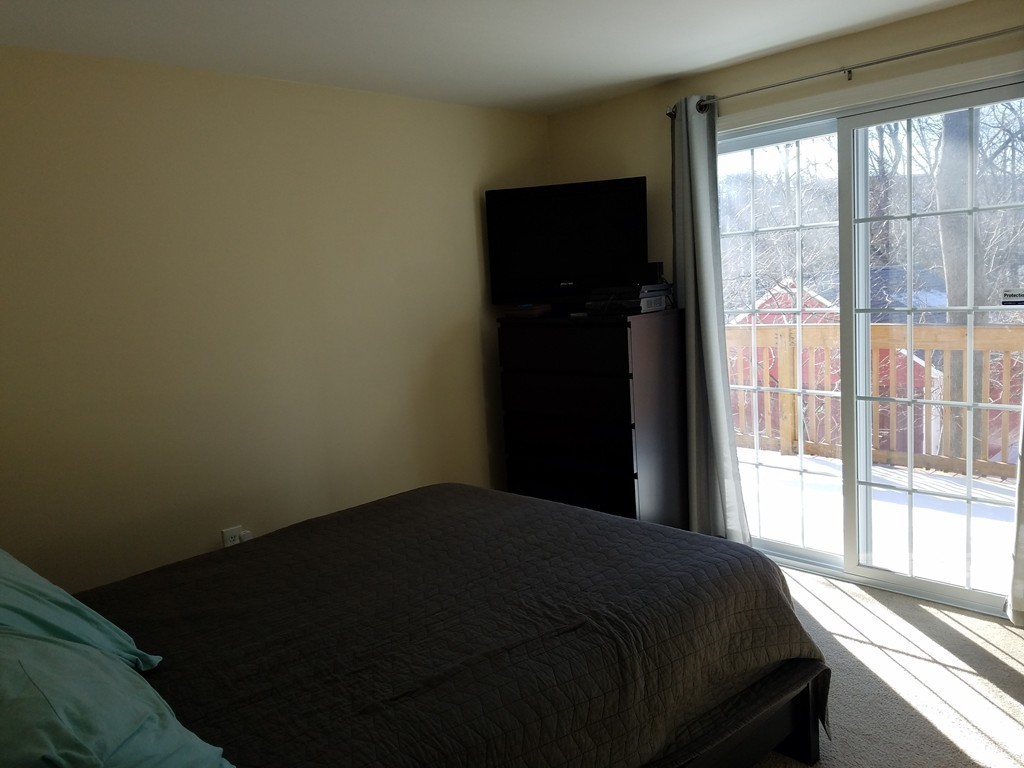 7 Hunnewell Road Worcester, MA 01606 - Photo 13 of 29 Gallery Image 13