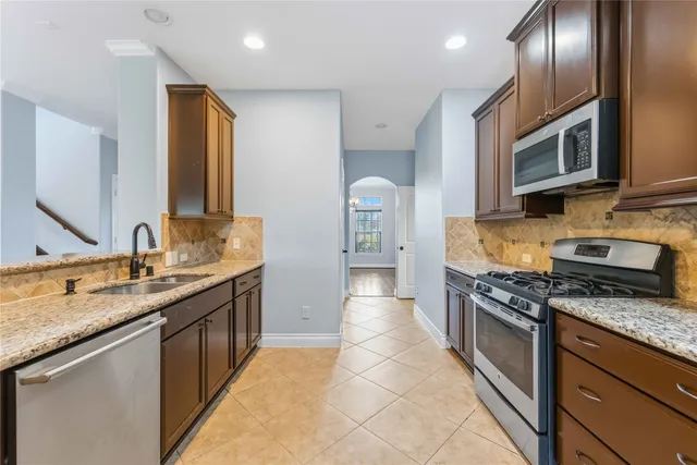 $455,000 | 25327 Oak Knot Drive, Spring, TX 77389