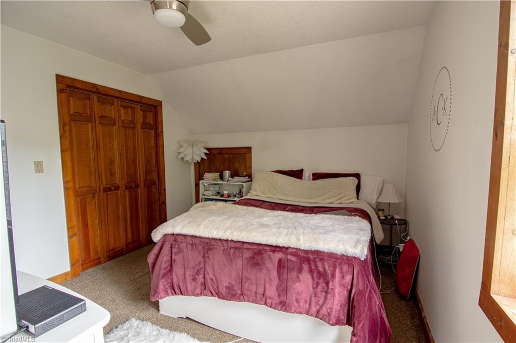 325 South Edgewood Road Eden, NC 27288 - Photo 13 of 29 second bedroom